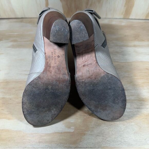 Kate Spade Lanise Taupe Bow Ankle Boots Women’s Size 7.5 - Picture 7 of 8